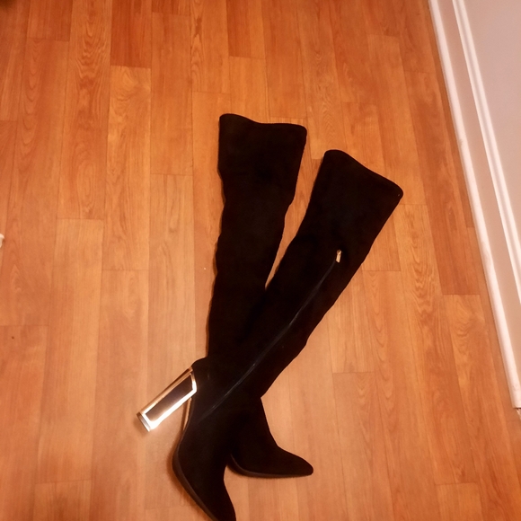 SOLD Bamboo Over The Knee Boots, Gold Lined Heel - Picture 16 of 16
